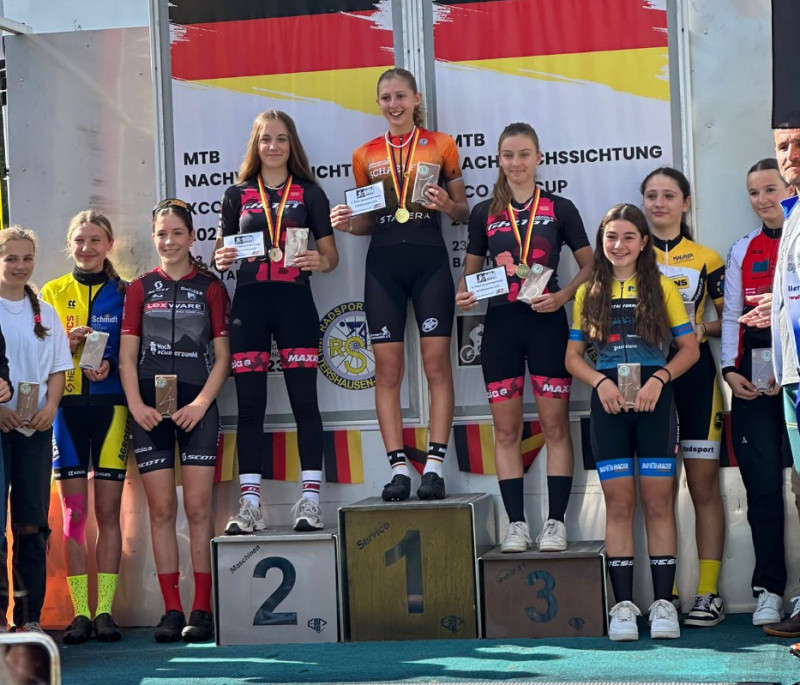 Emily auf dem zweiten Platz bei der deutschen Meisterschaft. Foto: privat
